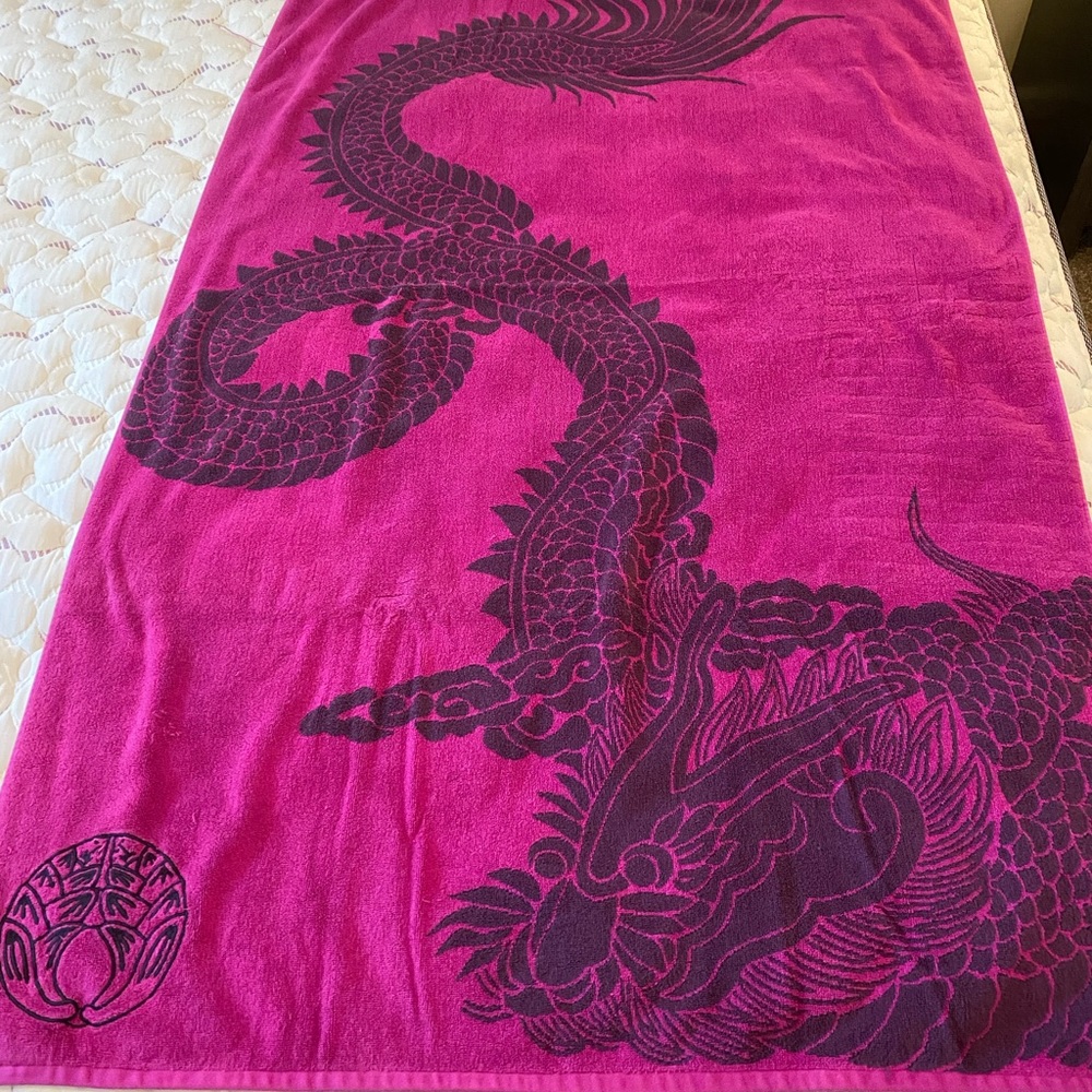 Natori beach towel reversible